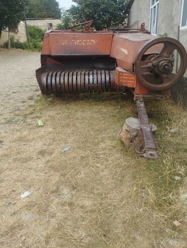 təkər traktor: Ot bağlayan pres. Yaxşı vəziyyətdədir sənədlər qaydasındadır. - Kənd — 4