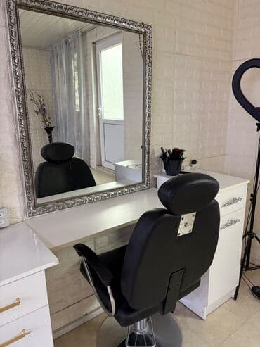 islenmis mebeler: Sekilde gorunduyu kimidir. Hamisi birlikde 600 manatdir. Whatsappdan — 3