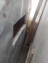 yarasa yuvasi qiymeti: Hündürlüyü 1.25m Uzunluğu 1.28m Eni 0.87m Təsvir: - Sinklənmiş metal — 2