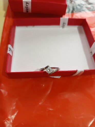 tek qaş üzüklər: Gümüş rəngli tek qas zərif üzük 7olcu 17razmer - Dizayn: Asimmetrik — 12