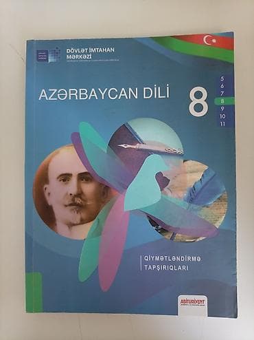 Kitablar səliqəli və təmiz vəziyyətdədir. Çox az hissəsi karandaşla