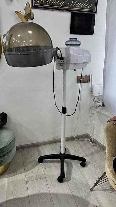 doşəmə boyası: Baxım aparatı satılır. Tam yenidir. 150 azn — 1