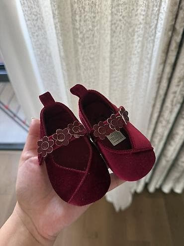 Uşaq ayaqqabıları: Ölçü haqqında qeyd: Körpənin ayaq uzunluğunu ölçüb uyğun modeli seçmək — 3