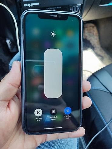 x printer: IPhone Xr, 64 GB, Qara, Face ID — 1