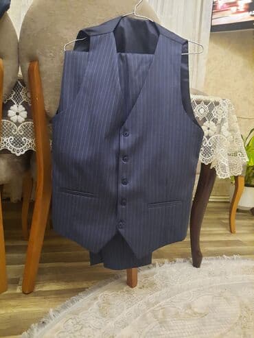 kişi ucun klassik qara kostyum: Klassik üçlük kostyum – Ramzotti - Rəng: tünd göy, incə açıq zolaqlı — 2