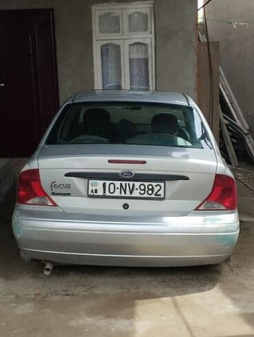 форд эскорт на запчасти: Ford Focus sedan – gümüşü rəng - Ban növü: sedan, 4 qapı - Mühərrik — 3