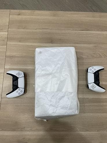 PS5 (Sony PlayStation 5): PS5 slim 1TB Disk versiya. 10 gün istifadə olunub. Tam ideal — 5