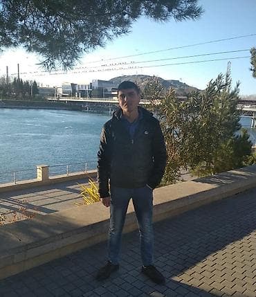 Ofisiant, Kişi, 30 yaş, 1 ildən az təcrübə