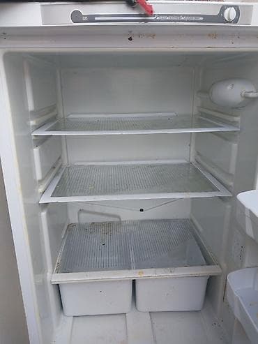 mini xaladelnik: Indesit soyuducusu satilir islek deyil ama temir eletdirib istifade — 2