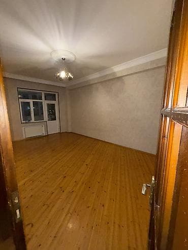 qaracuxur kiraye ev: Həzi Aslanovda Metronun Yanında Neptun Market olan Binada 3 otağlı Hər — 1