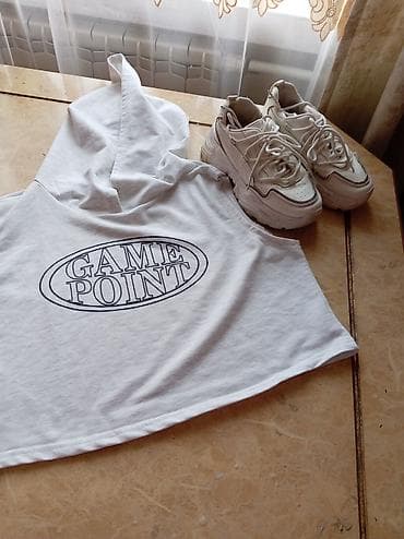 nike air force: Ağ rəngli idm37 raz an üslublu dəst: - Qolsuz, qısa kəsimli kapüşonlu — 1