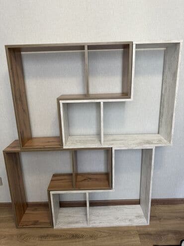 Dekorativ rəf, Düz