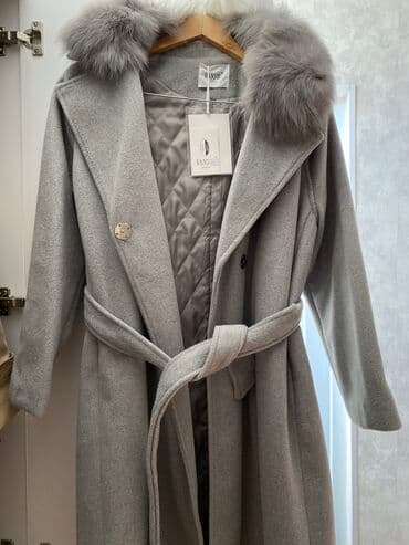 Təzədir. Hədiyyə olunub.Heç geyinməmişəm.Sadəcə böyükdür mənə. Tükü də lalafo.az -da Təzədir. Hədiyyə olunub.Heç geyinməmişəm.Sadəcə böyükdür mənə. Tükü də