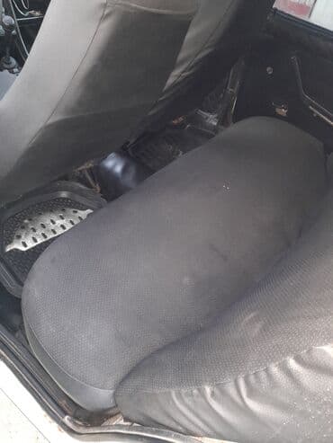 опель зафира а: Lada 2107 sedan – ağ rəng Xüsusiyyətlər: - Kuzov: 4 qapılı sedan, ağ — 12