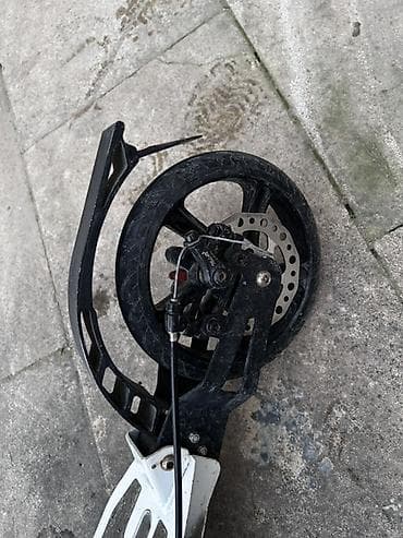 Maskalar, eynəklər: Şəhər üçün böyük təkərli skuter - Mexaniki (elektriksiz) skuter — 4