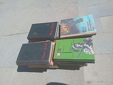 Klassik ədəbiyyatdan ibarət qarışıq rusdilli kitab dəsti Tərkibdən
