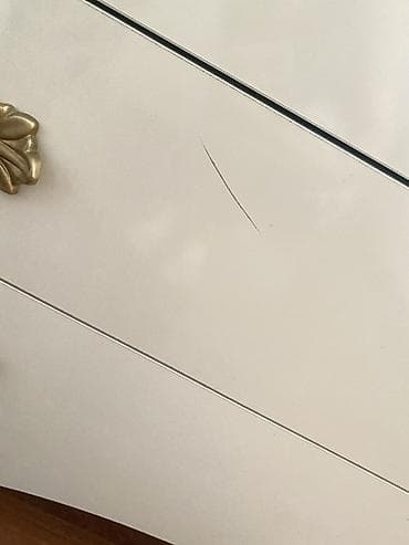 taxta komod: İşlənmiş, Güzgülü — 2