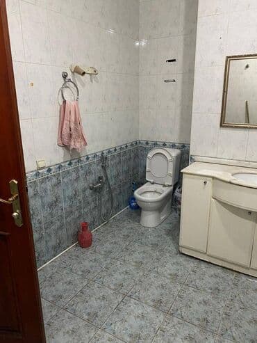 yeni yasamalda yeni tikili binalar: Nəsimi rayonu,Zorge Parkina yaxın. 3 mərtəbəli binanın 1-ci — 6