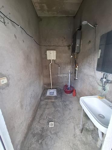 3 otaqlı evler: 50 kv. m, 1 otaqlı, Qaz, İşıq, Su — 4