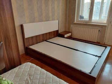 Masalar və oturacaqlar: Yeni, Güzgülü, Türkiyə — 17