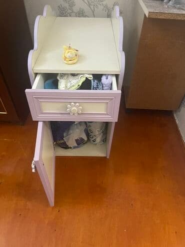 usaq otagi ucun dolab: Usaq kravati ucun dolab — 2