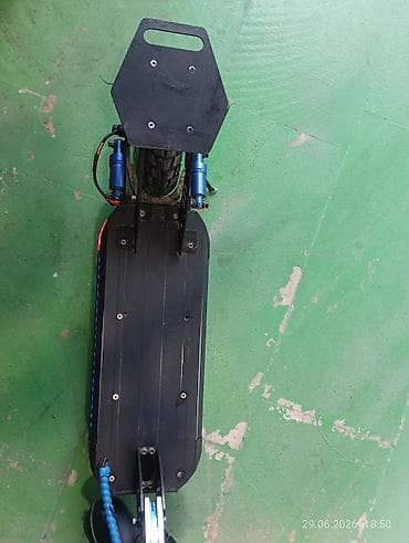 samokat baki: İşlənmiş Elektrik samokat 10", > 1000 Vt, > 45 km/s, Ödənişli çatdırılma — 10