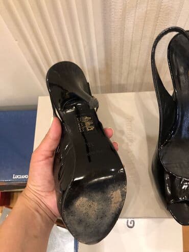 босоножки 27 размера: Размер: 35.5, цвет - Черный, Б/у — 8