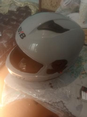 araba motoru: BYB tam üzlü motosiklet dəbilqəsi Təcili satılır.Ackisife var üsdündə — 2