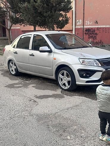 elektrik maşınlar: Maşın əla vəziyətdədi çox cuzi kasmetik işi var çox çox təcili satılır — 6