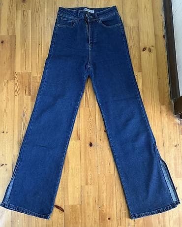 jeans: Her biri 10 azn satilir
baha alinib,az istifade olunub
051-434-50-82 — 2