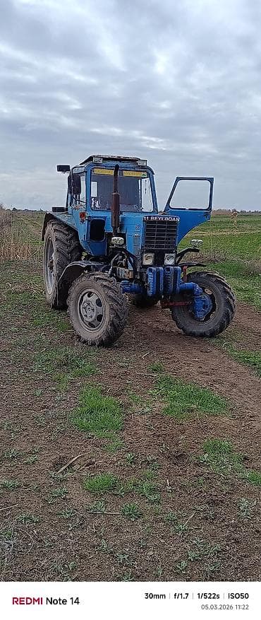 Belarus MTZ-82.1 təkərli traktor - 4x4 (ön dartı) aqreqatlı -