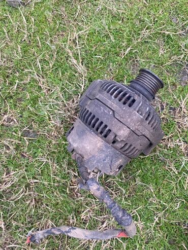 Avtomobil generatoru (alternator) - Kəmər kasnağı olan standart tip