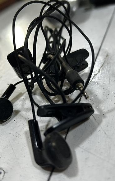 nokia c2 01: Simli Qulaqcıqlar, Nokia, rəng - Qara — 3