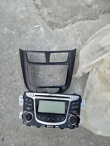 changan a05 adapter: Avtomobil üçün orijinal multimedia/radio başlığı və ön panel çərçivəsi — 1