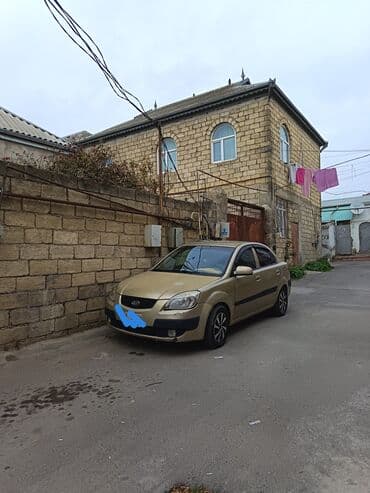 k5 kia: Kia Rio: 1.4 l | 2008 il Sedan — 3