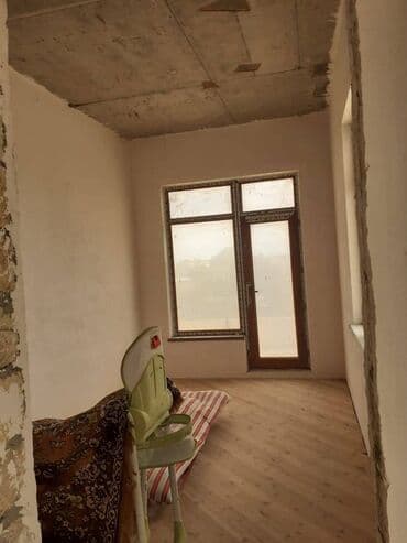 ev alıram: 8 otaq, 480 kv. m, Orta təmir — 14