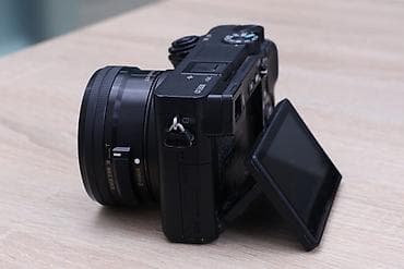 Sony a6300 kamera dəsti - Linza: Sony E 16–50mm f/3.5–5.6 - İki — 5