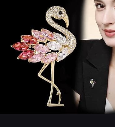 qlzl: Flamingo formalı bross Həzi Aslanov metrosunun yanında, 245 nömrəli — 2