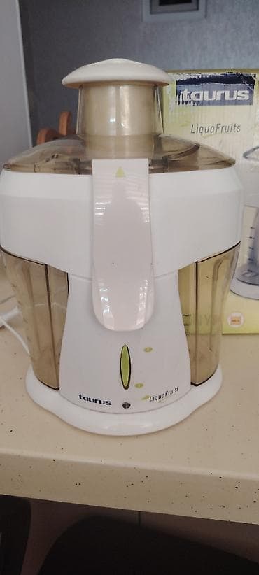 Mətbəx texnikası: Taurus LiquaFruits meyvəsıxan - Güc: 400 W - Tutum: 500 cc (şirə — 2