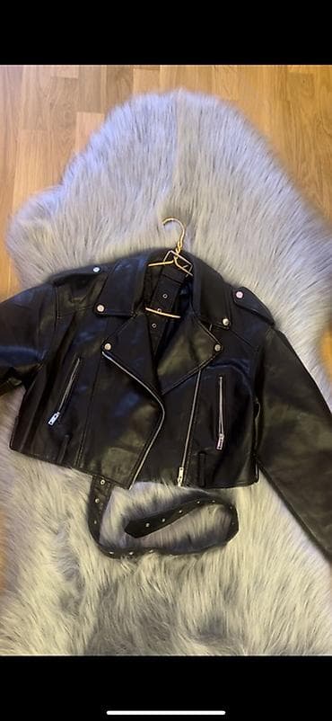 Kurtka oversize tipıi yenidir paçti m olcu at lalafo.az Kurtka oversize tipıi yenidir paçti m olcu