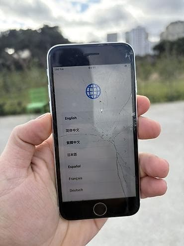 iphone xarab: IPhone SE 2020, 64 GB, Ağ, Qırıq — 2