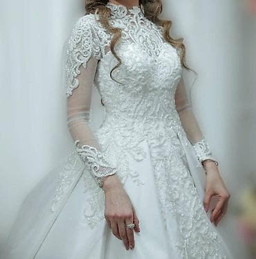 Gəlinlik paltarı satılır. Tükrkiyədə sifarişlə tikdirilib. 1 dəfə — 1