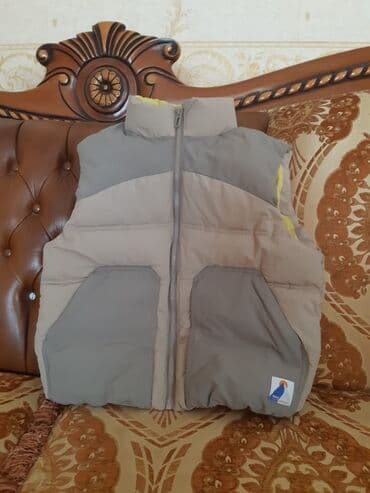 детские вещи куртки: Zara kids brendidi.Cox az geyilib.Unvan bayil qesebesi — 3