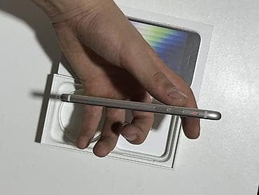 masin ucun kamera: IPhone SE 2022, Ağ, Simsiz şarj — 3