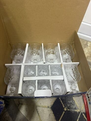 Qab-qacaq və mətbəx ləvazimatlarının alışı: Məişət və servis üçün dekorativ və mətbəx dəsti - Qırmızı bəzəkli — 5