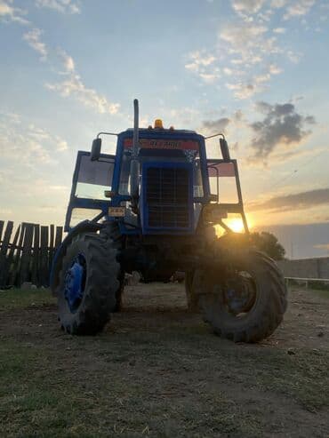 traktor ekskavator satilir: Traktorlar — 2