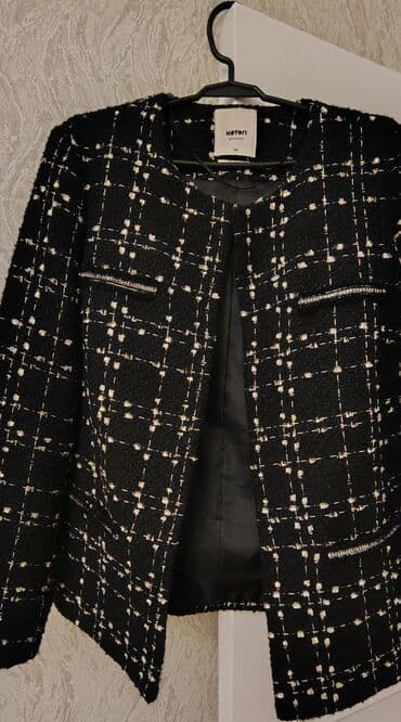 qadin jaketleri: Koton Business qadın jaketi 1 dəfə geyinilib. 80 Azn-a alınıb. Dar — 2