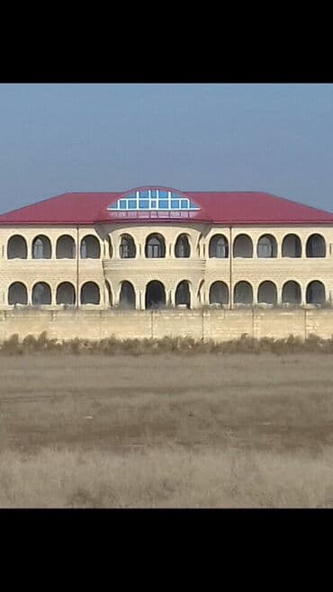 pol taxta: Satılır: geniş həyətli, arxitektur qövs formalı pəncərələri ilə — 16