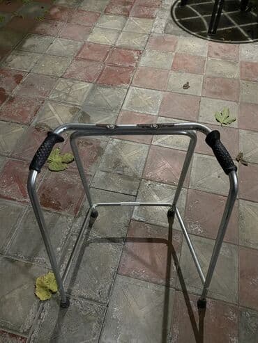 Ходунки, костыли, трости, роллаторы: Yürümə çərçivəsi (walker) - Material: yüngül, möhkəm metal karkas - — 2
