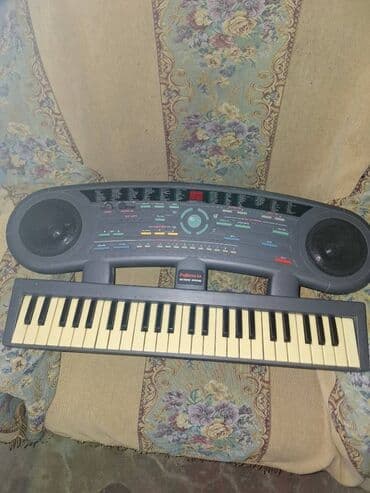 Sintezator, Yeni lalafo.az -da Sintezator, Yeni